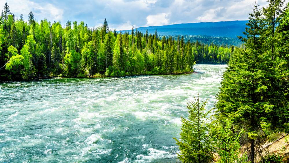 14-Day Canadian Rockies National Parks Westbound Tour w/ Camping from Calgary【Max 16 Pax Small Group】: Banff, Tofino and Wells Gray Park