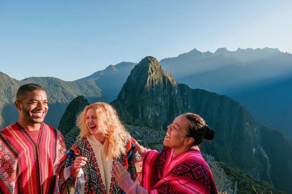 6-Day Ultimate Inca Trail Tour from Cusco: Lares Valley Trek, Ollantaytambo, Machu Picchu | 5 Breakfasts, 4 Lunches, 4 Dinners | Average 10 pax