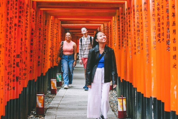 8-Day Modern and Ancient Japan Week Tour from Tokyo: Kyoto and Osaka｜Buddhist Temple, Nakamise Street, Meiji Shrine and Shibuya Scramble Crossing