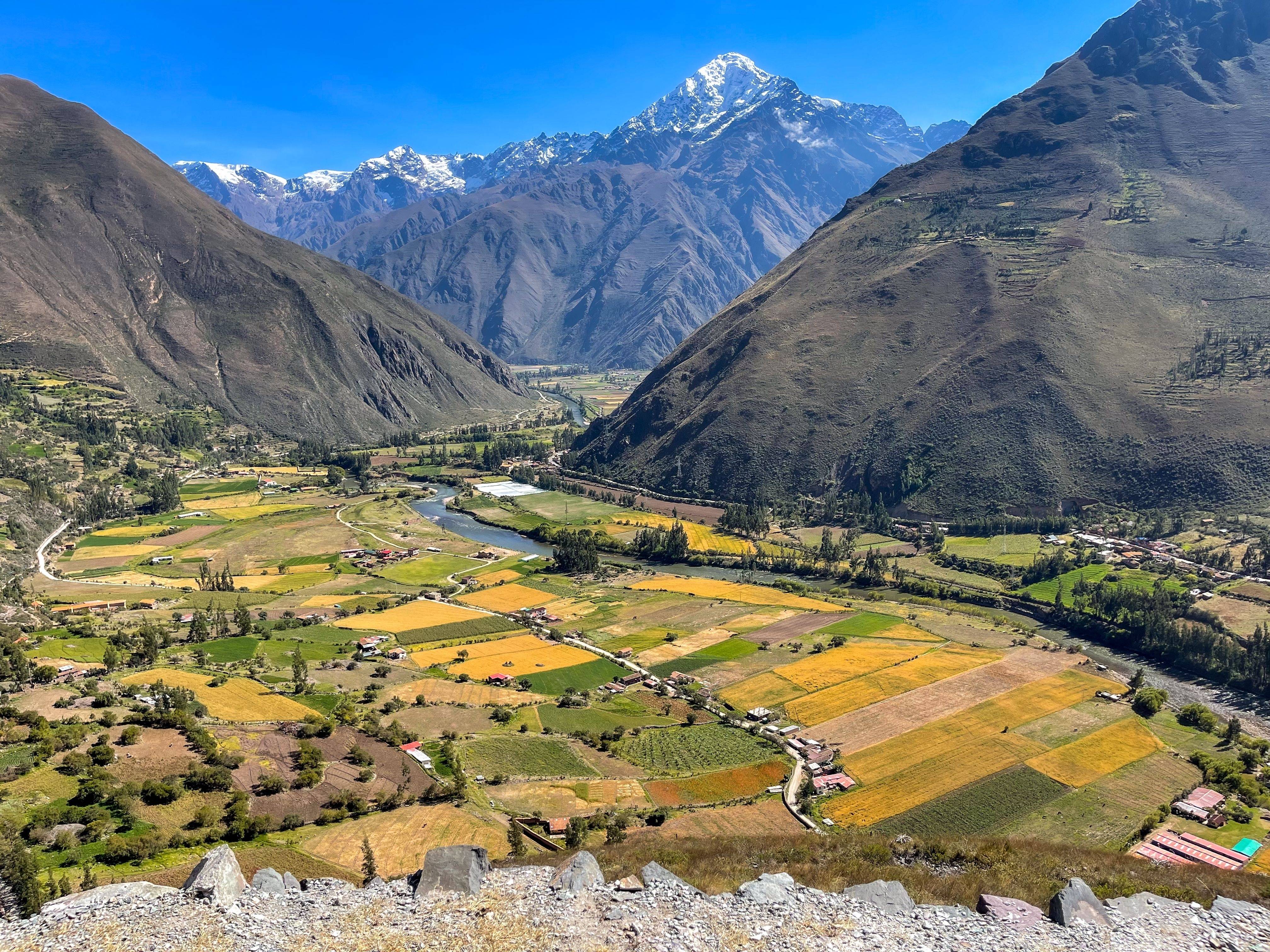 18-Day South American Explorer Tour with Train To Machu Picchu: Buenos Aires and Iguazú Falls | 3 Countries and 10 Cities | 17 Breakfasts, 2 Lunches, 6 Dinners