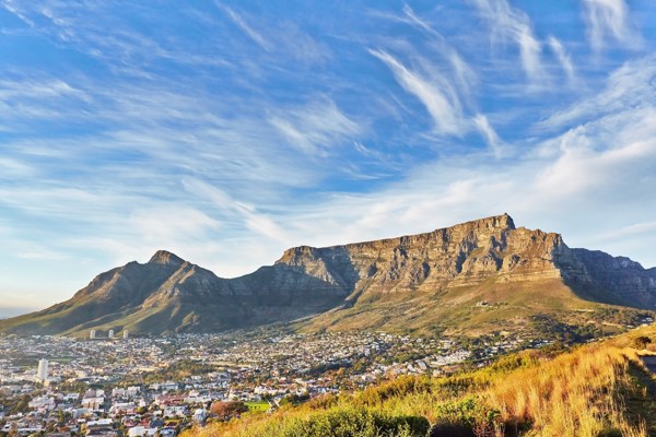 7-Day South Africa Tour from Cape Town: Cape Winelands, Table Mountain, Mabula Game Reserve and Sterkfontein Caves