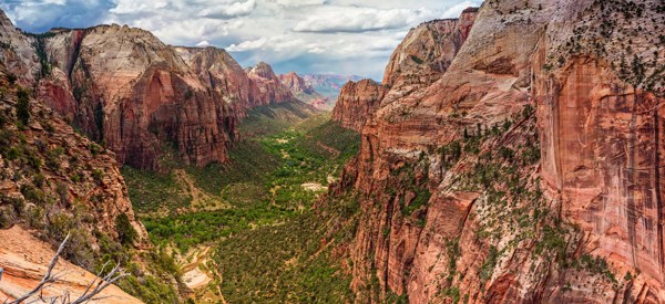 13-Day US National Parks Tour from Las Vegas to Denver: Bryce Canyon, Yellowstone and Grand Teton National Park | 1 Country and 18 Cities | 9 Breakfasts, 1 Iconic Breakfast, 1 Lunch