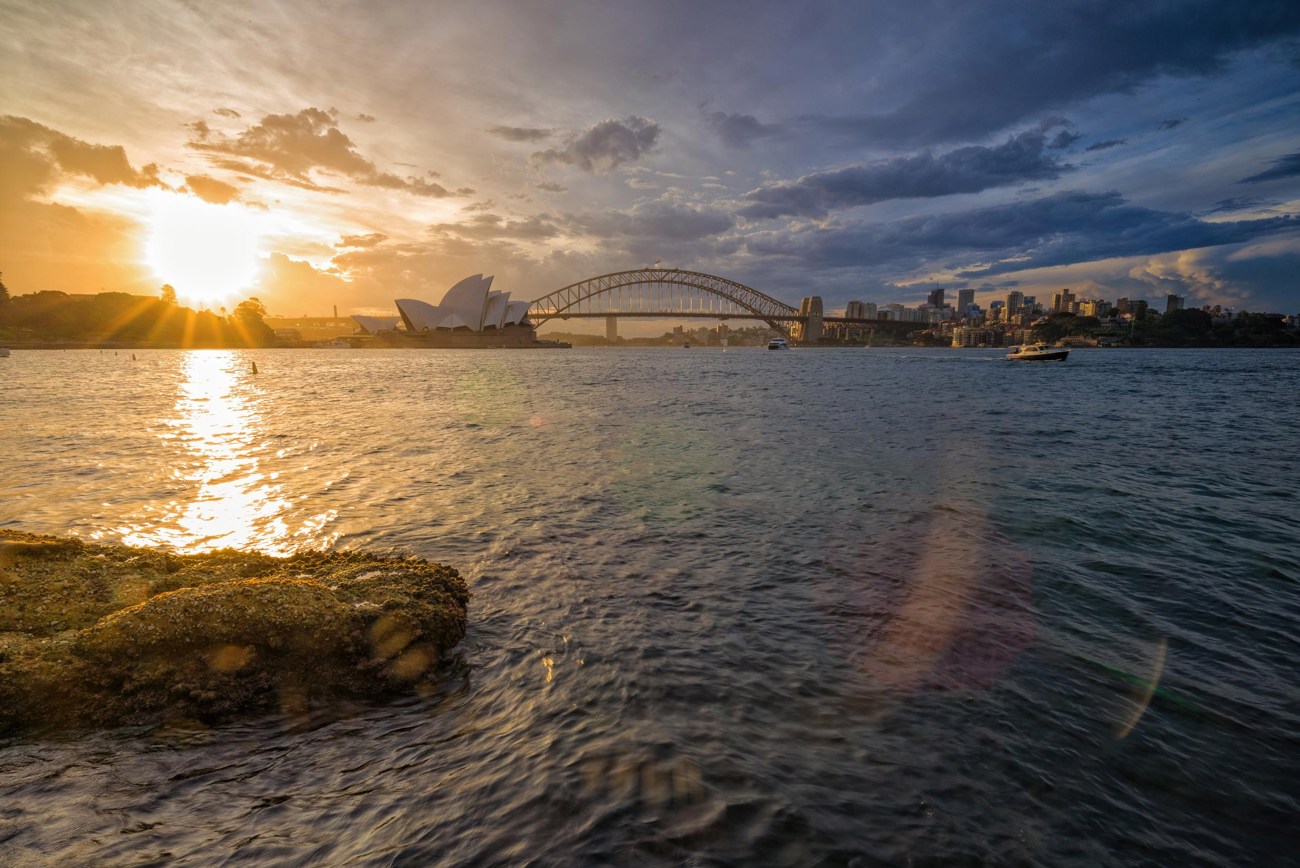 19-Day New Zealand & Australia Tour: Auckland, Rotorua, Queenstown, Sydney, Uluru and Cairns