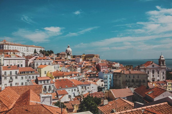 7-Day Picturesque Portugal Tour from Lisbon: Fátima and Porto | End in Porto