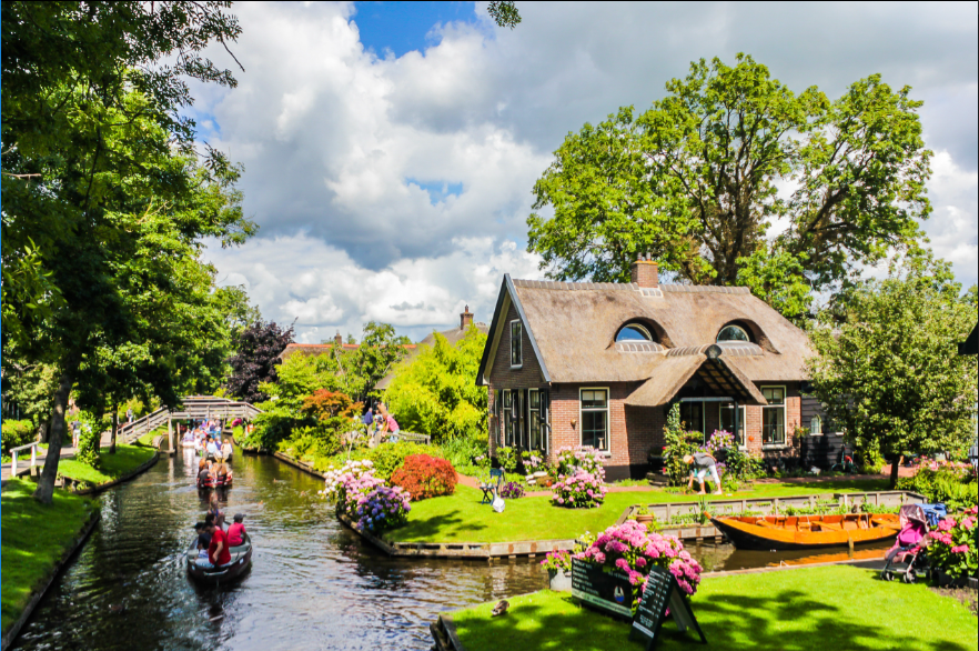 10-Day Netherlands, Belgium, Luxembourg, Germany and France Tour: Paris, Brussels, Giethoorn, Amsterdam, Bonn and Champagne | Activity Package Included 