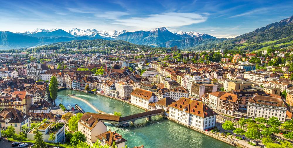 10-Day France, Italy and Switzerland Tour: Louvre, Eiffel Tower, Notre-Dame Cathedral, Clock Tower and Capel Bridge | 3 Countries and 8 Cities