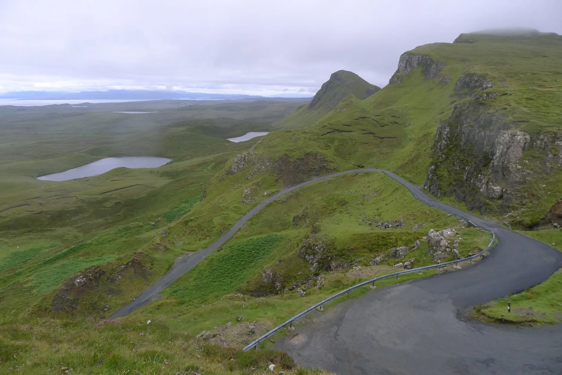 8-Day Hebrides, Skye & The Far West Tour from Edinburgh: Isle of Skye, Stornoway and Inverness