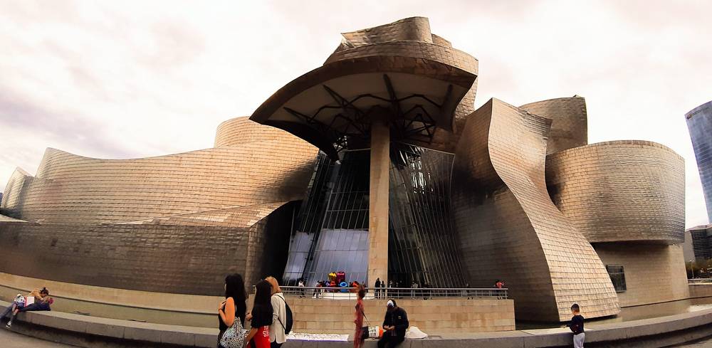 13-Day Landscapes of Northern Spain & Portugal Tour from Madrid: La Rioja, Bilbao, San Sebastian, Covadonga, Pinhao, Porto, Obidos, Lisbon | Welcome Tapas Dinner/Farewell Dinner | Free Airport Pick-up & Drop-off Service