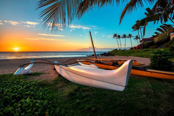 8-Day Premium Hawaii Tour from Honolulu: Maui, Pearl Harbor and Hawaii Volcanoes National Park | 1 Country and 10 Cities | 7 Breakfasts, 1 Lunch, 3 Dinners