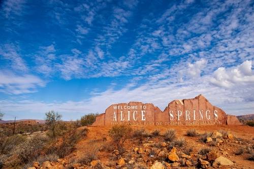 8-Day In-Depth Tour: Alice Springs, Uluru Ayers Rock and Kings Canyon