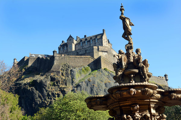 7-Day Scotland Tour from Edinburgh to Glasgow: Isle of Skye and Loch Ness | 1 Country and 9 Cities | 6 Breakfasts, 4 Dinners