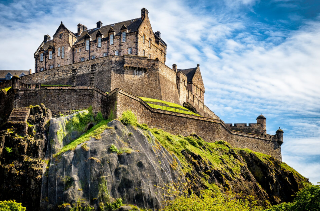 14-Day England and Scotland Tour from London: Cardiff, Glasgow and Edinburgh | 3 Countries and 23 Cities | 13 Breakfasts, 1 Lunch, 5 Dinners