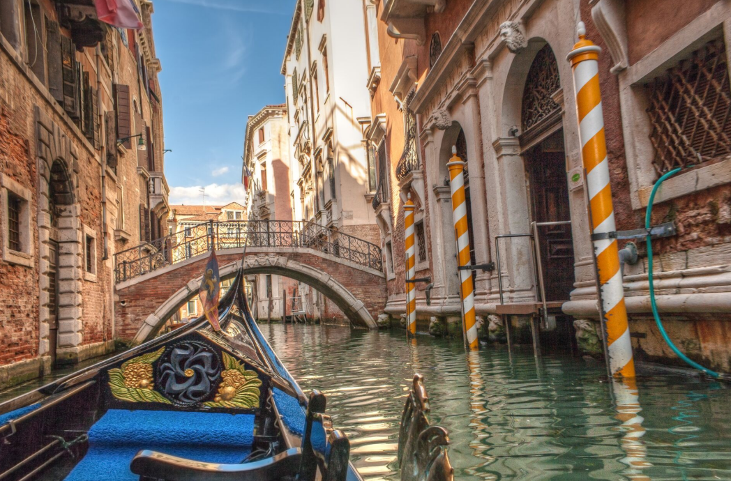 7-Day Italian Holiday Tour from Rome: Venice, Verona and Florence | 2 Countries and 6 Cities | 6 Breakfasts, 4 Dinners