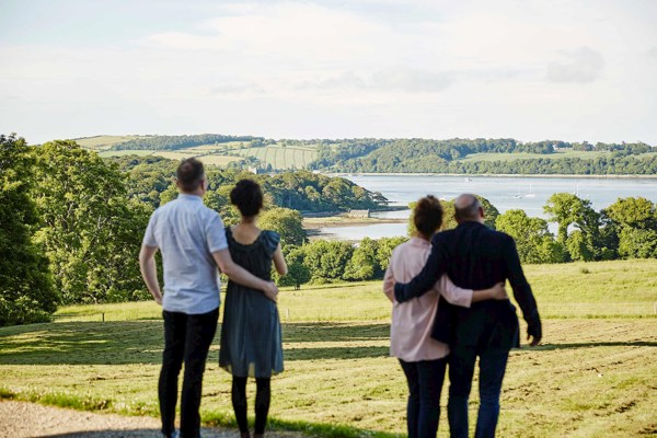 11-Day Ireland Experience Tour from Dublin: Killarney and Glasgow | 2 Countries and 15 Cities | 10 Breakfasts, 1 Lunch, 5 Dinners