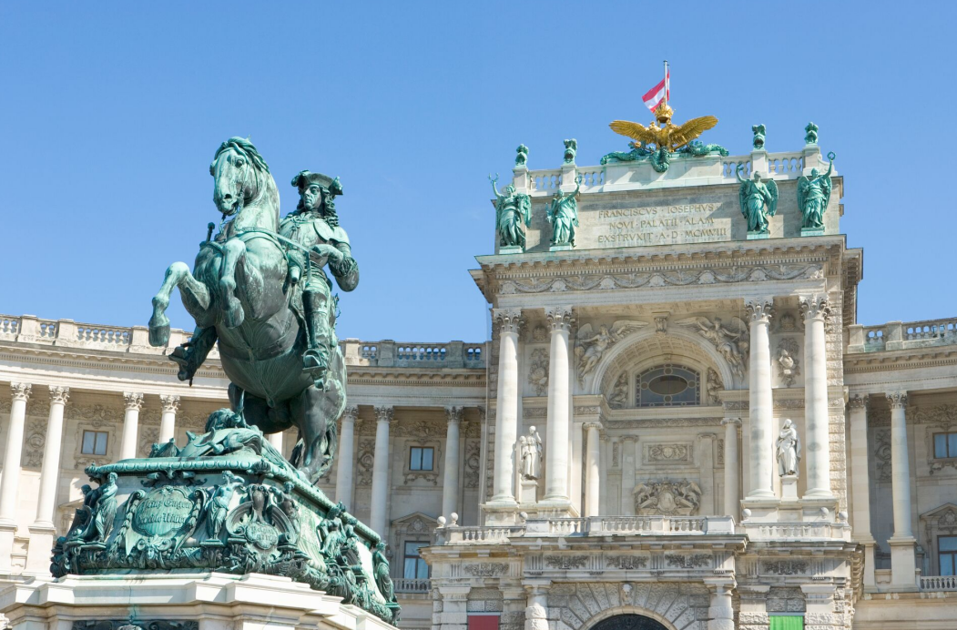 10-Day Imperial Europe Tour from Munich: Prague, Budapest and Vienna | 5 Countries and 8 Cities | 9 Breakfasts, 4 Dinners
