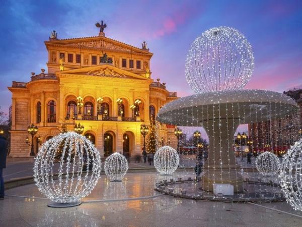 7-Day Central Europe Loop Tour from Prague: Budapest,Vienna and Munich | Only for Vietnamese