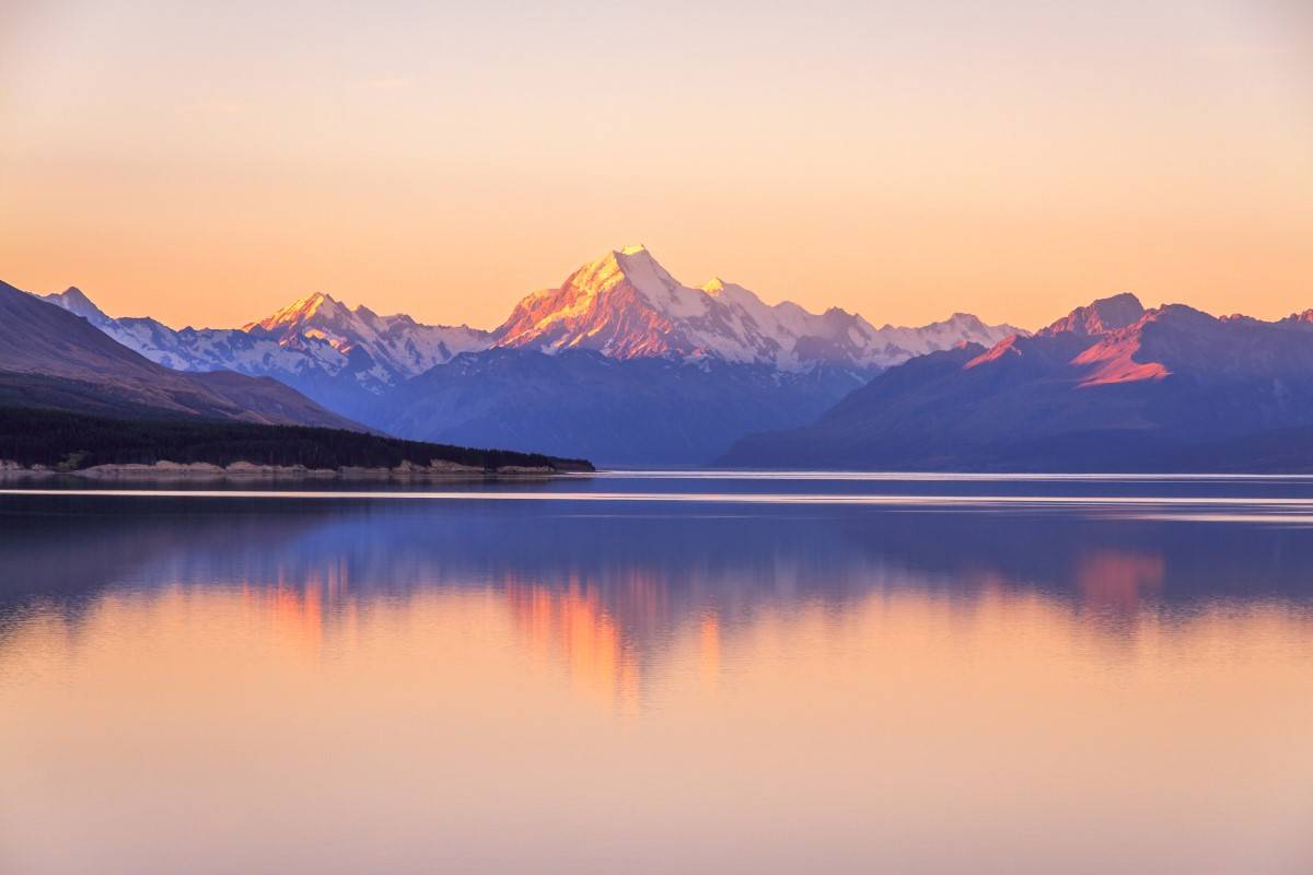 8-Day Southern Scenic Explorer Tour from Christchurch: Dunedin, Queenstown and Milford Sound | Flexible Independent Travel