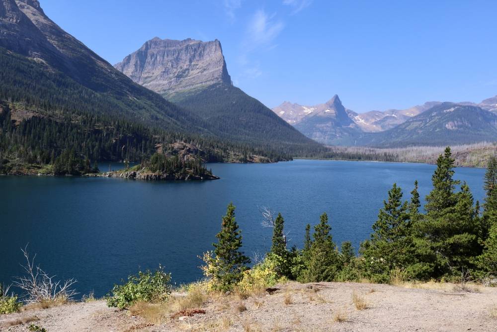 【14 Pax Small Group】2-Day Canadian Rockies Summer Tour from Calgary: Waterton and Glacier National Parks