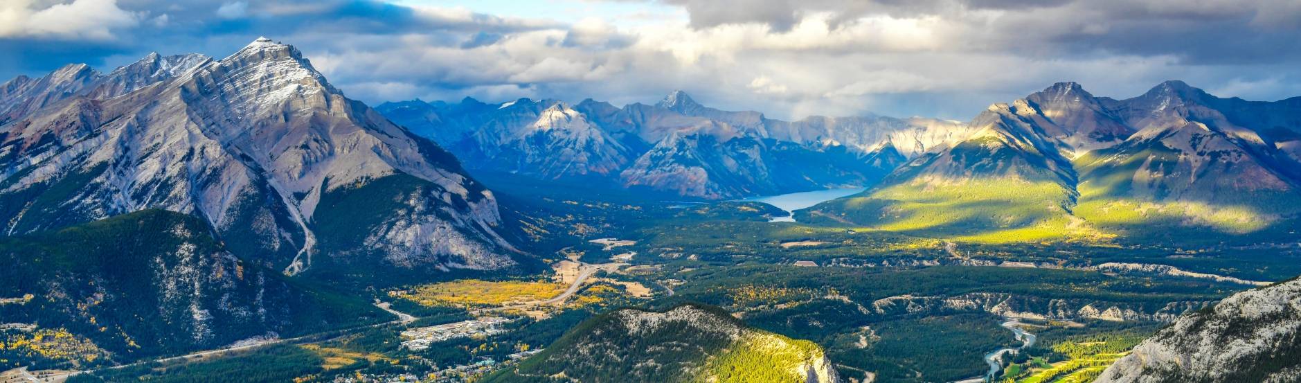 8-Day Canadian Rockies Tour from Vancouver: Lake Louise, Athabasca Falls & Banff | Wilderness Hostel | Solo-Friendly | Includes 1 Free Day in Banff