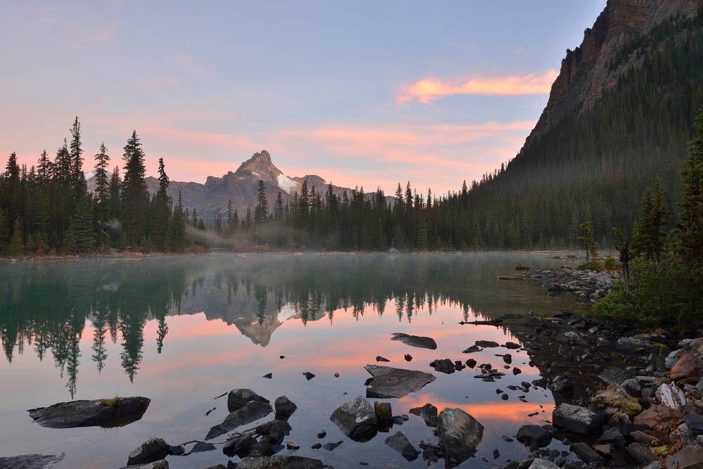 7-Day Canadian Rockies Summer Lodging Tour from Seattle: Yoho, Banff, Jasper National Parks, Lake Louise, Whistler and Vancouver | Max 13 Small Group