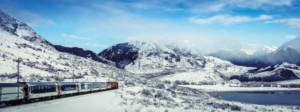 14-Day New Zealand Marvel Tour from Christchurch: Queenstown, Te Anau, Dunedin, Omarama, Wellington, Rotorua and Auckland | 1 Country and 10 Cities | 13 Breakfasts & 8 Dinners