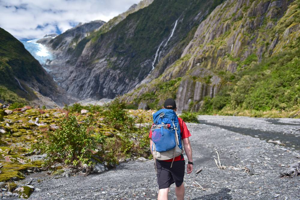 9-Day Southern Wonders Tour from Christchurch: Queenstown, Te Anau, Dunedin and Omarama | 1 Country and 6 Cities | 8 Breakfasts & 4 Dinners