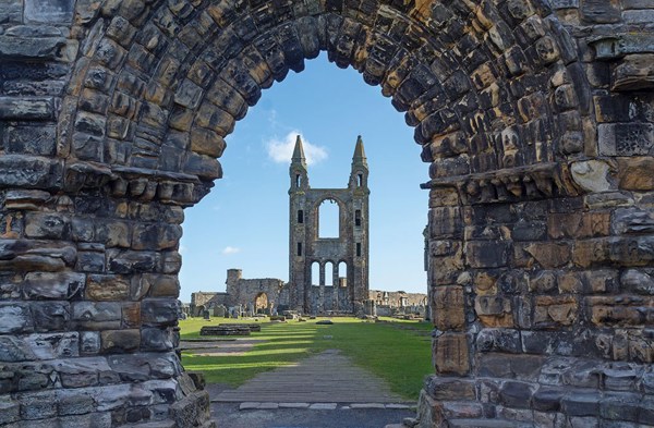 9-Day Guided Tour to Explore Scotland’s Highlands, Islands and Culture Capitals from Edinburgh: Culloden, Inverness, Loch Ness, the Orkney Islands and Glasgow