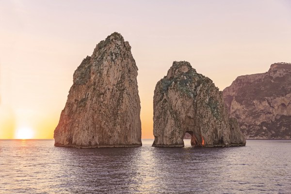 11-Day Treasures of Italy Summer Tour from Rome: Sorrento, Capri, Florence and Venice | Classic Group | 2 Countries and 10 Cities | 10 Breakfasts & 5 Dinners