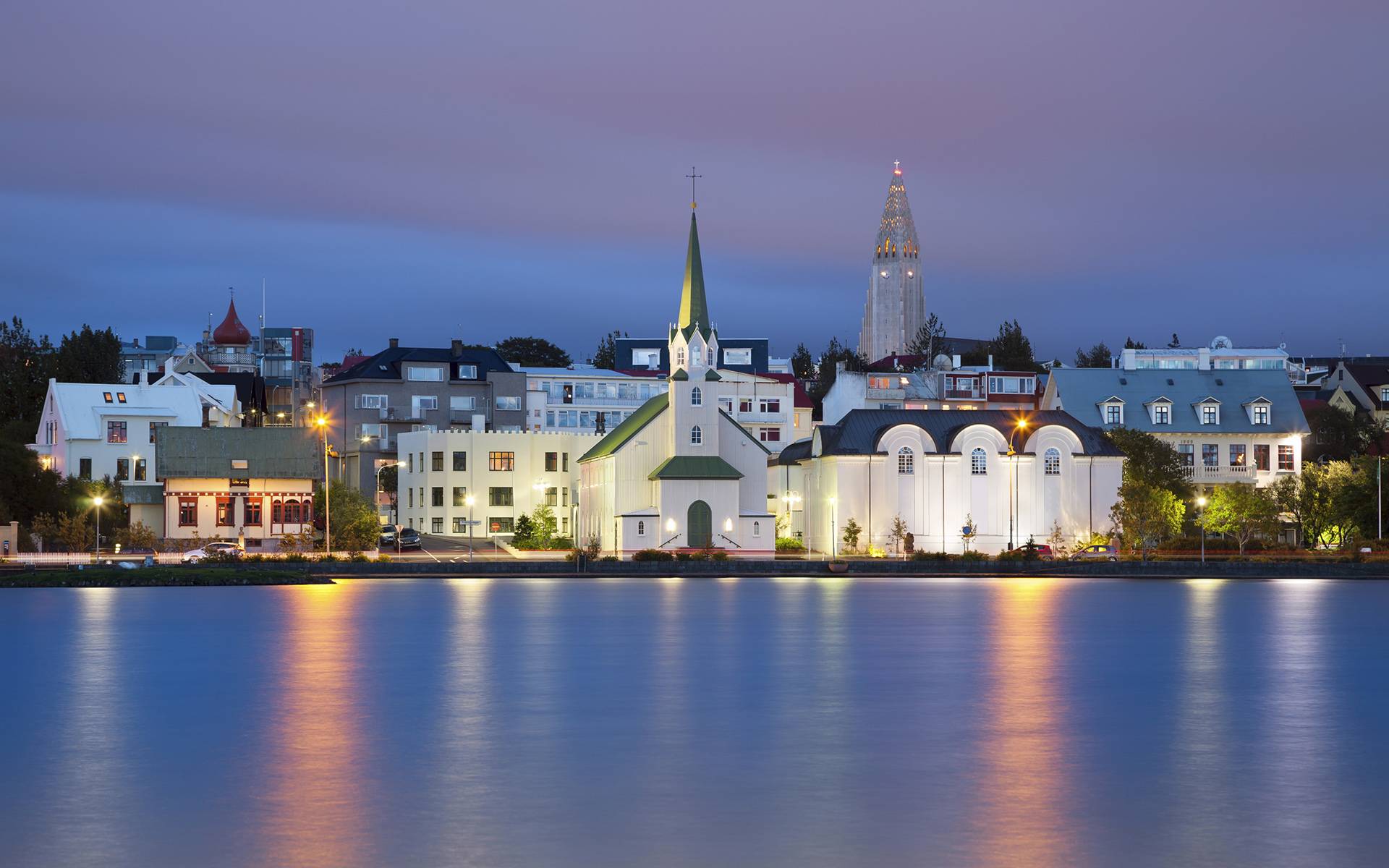 7-Day Scenic Iceland and the Northern Lights Tour: Gullfoss Falls, Thingvellir, Hekla Volcano, Golden Circle | 6 Breakfasts, 4 Dinners