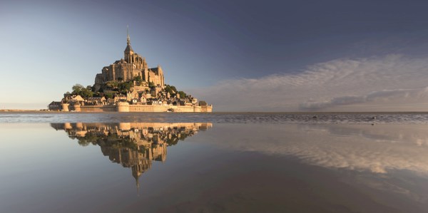 8-Day France Guided Tour from Paris: From the City of Light to Infamous Cemeteries