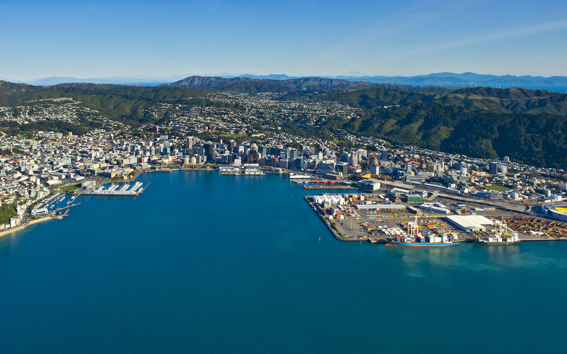 17-Day New Zealand Intro Tour from Auckland to Queenstown: Rotorua, Wellington and Wanaka | 14 Meals Included | The'NZ Jobs' Program add-on Included