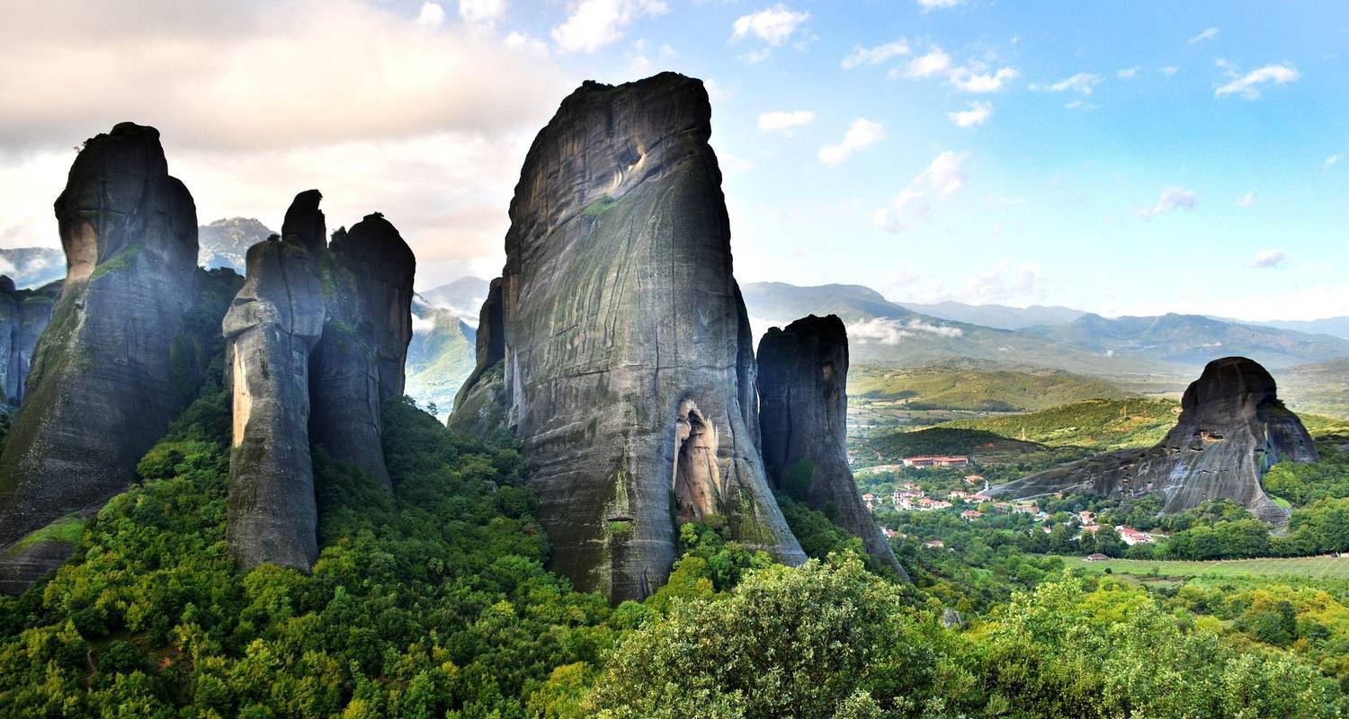 7-Day Charming Greece Tour from Athens with Airport Transfers: Olympia, Delphi and Meteora | Temple of Olympian Zeus | Acropolis Museum