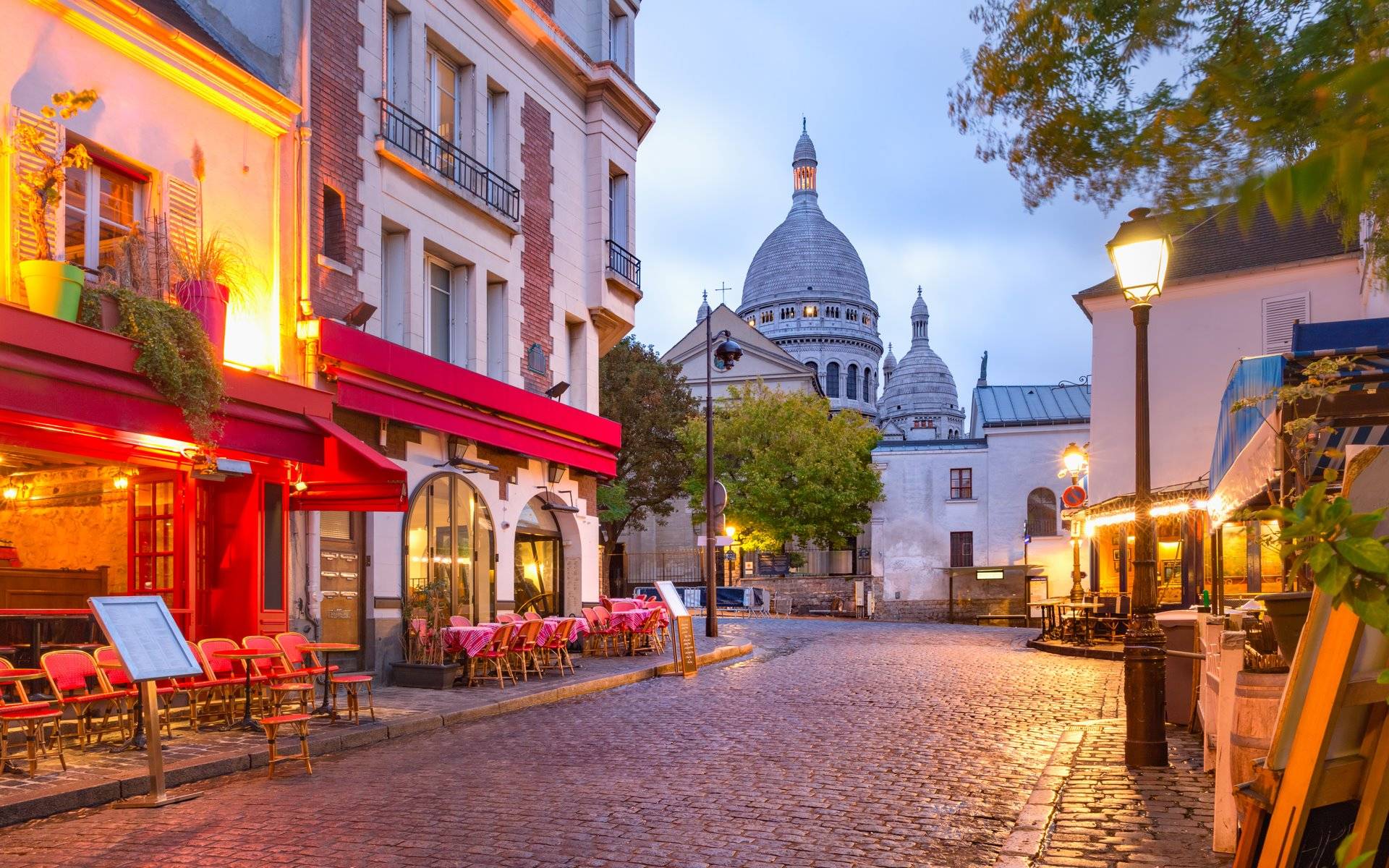 8-Day France and Switzerland Tour from Paris: Lyon, Geneva, Zurich, Grindelwald, Lucerne and Strasbourg | Ticket Admission Included | Hotel Breakfasts Included