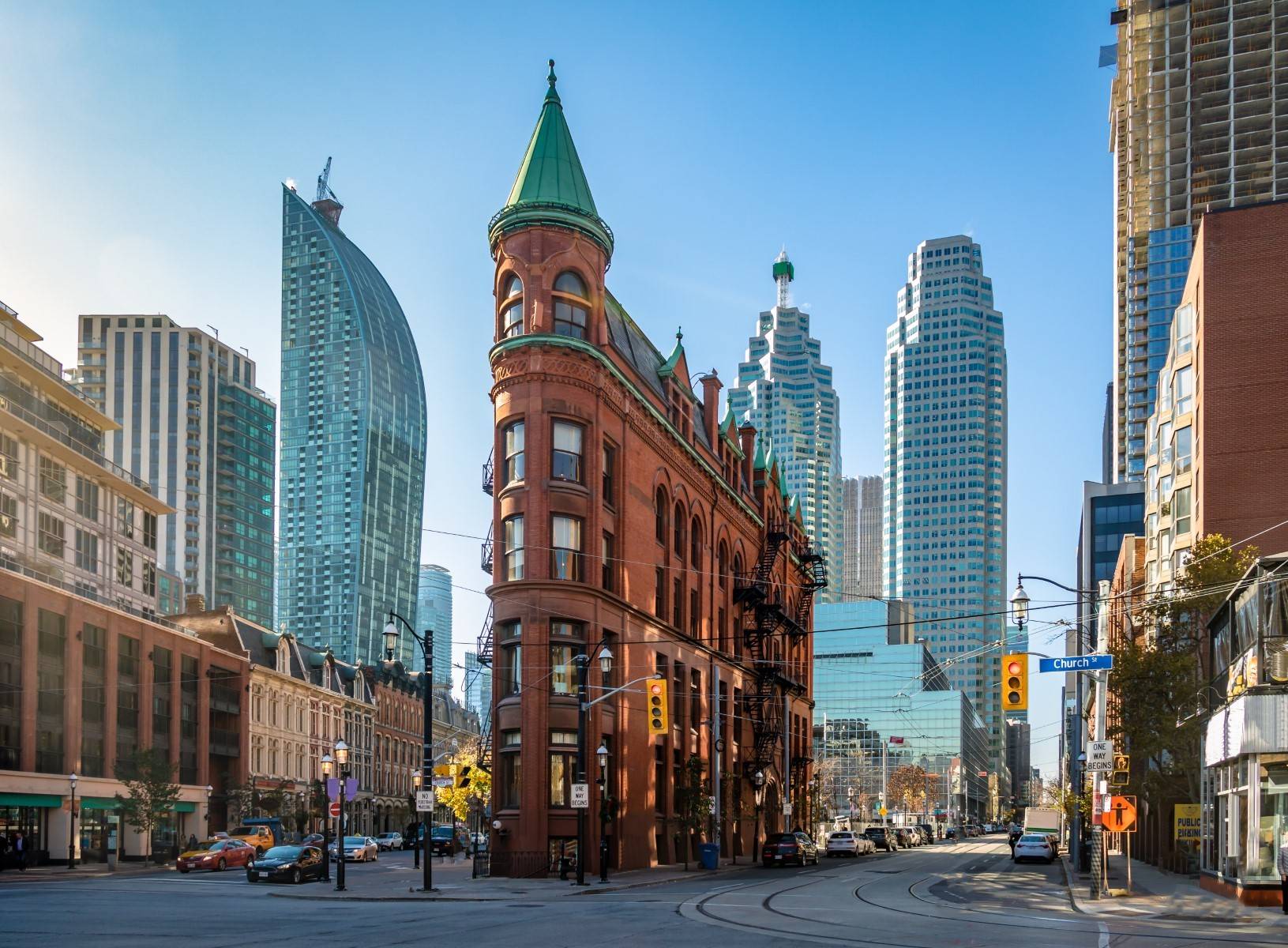 19-Day Essential East Coast and Western Classics Tour from New York: Boston, Montreal, Quebec, Ottawa, Toronto, Chicago, Los Angeles and Las Vegas | Ticket Admission Included | Breakfast Included