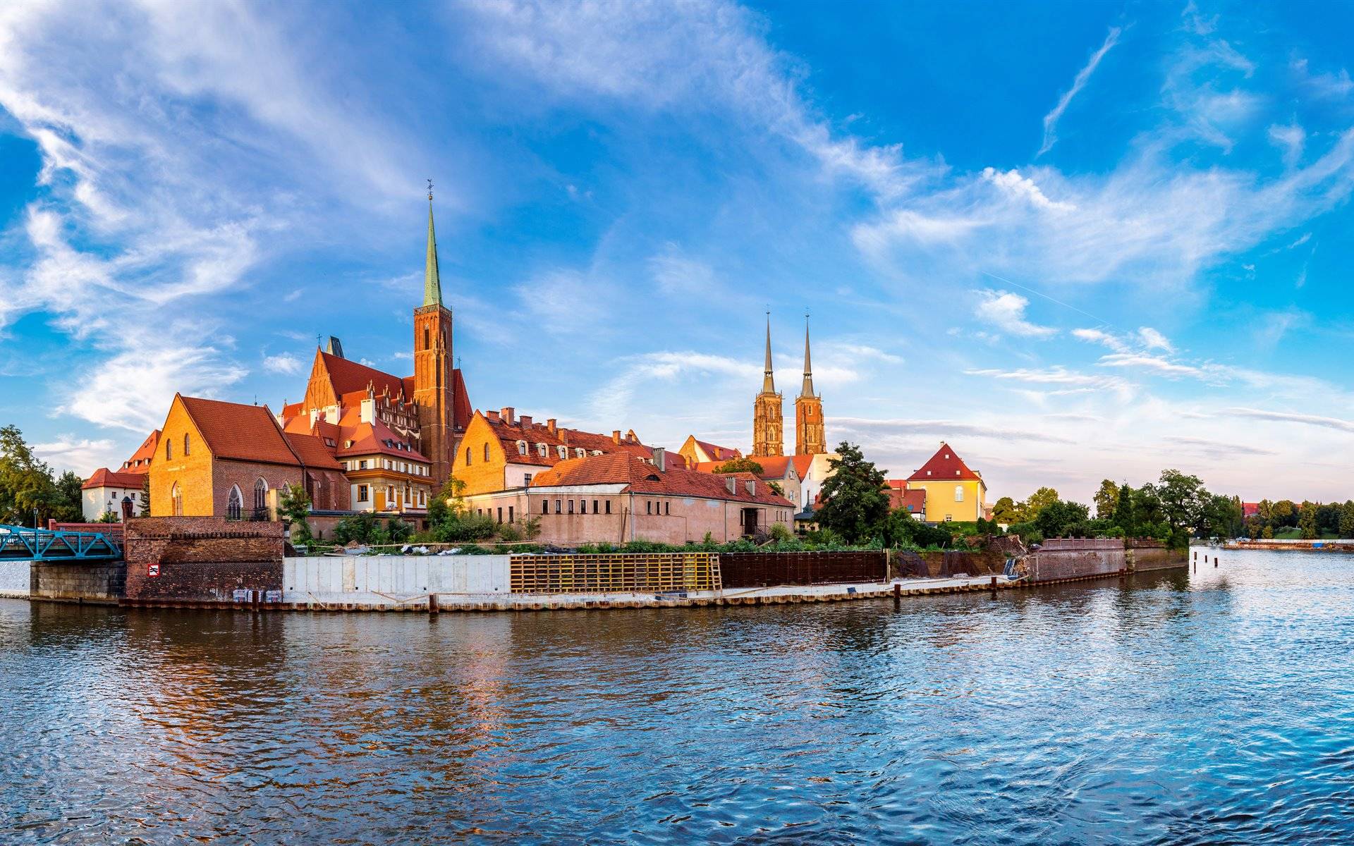 8-Day Heart of Poland Tour from Warsaw: Krakow, Katowice and Worclaw | Ticket Admission Included | Hotel Breakfasts Included