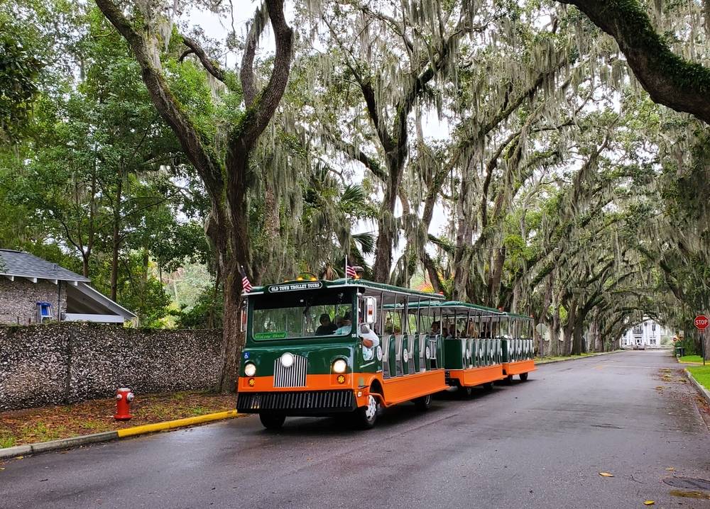 8-Day Florida Sunshine Tour from Miami: Orlando, Kennedy Space Center, Everglades, Gainesville and Crystal River