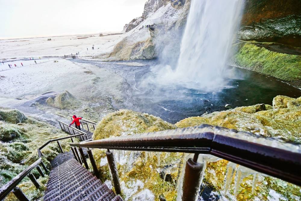 2-Day Iceland Minibus Tour from Reykjavik: South Coast, Glacier Lagoon and the Black Sand Beach