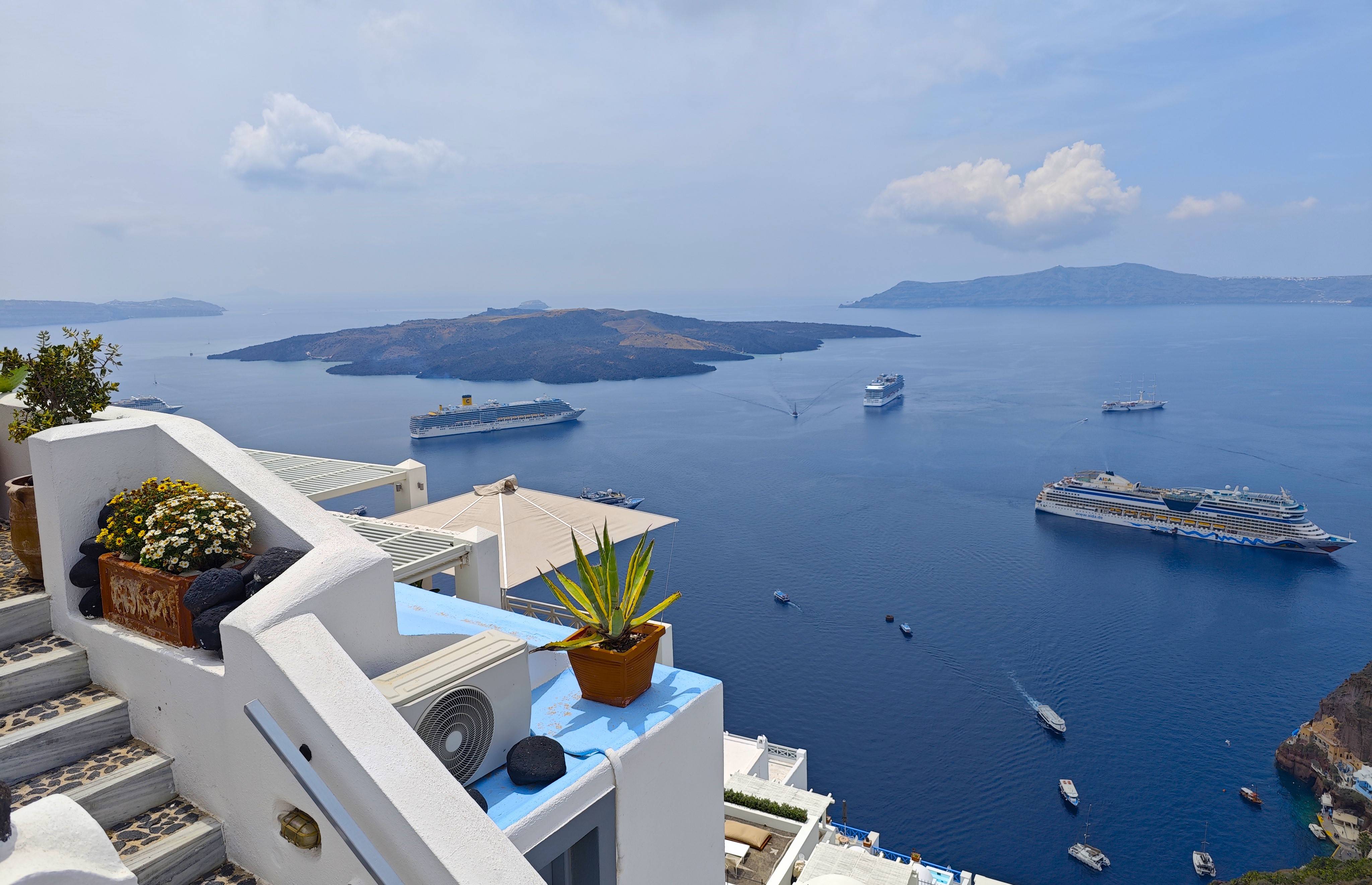 7-Day Greece Adventure Tour: Athens, Ios and Santorini Island Escape