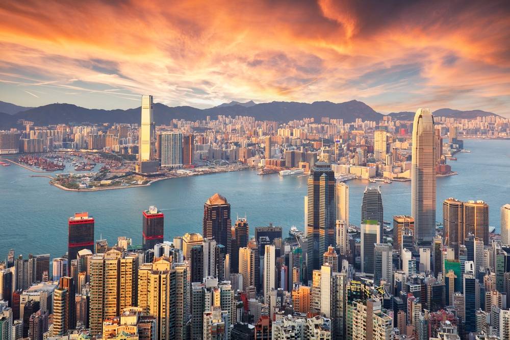 19-Day Dream of China Yangtze River Cruise Luxury Tour from Beijing to Hong Kong: Xi'an, Chongqing, Fengdu, Yichang, Shanghai and Guilin