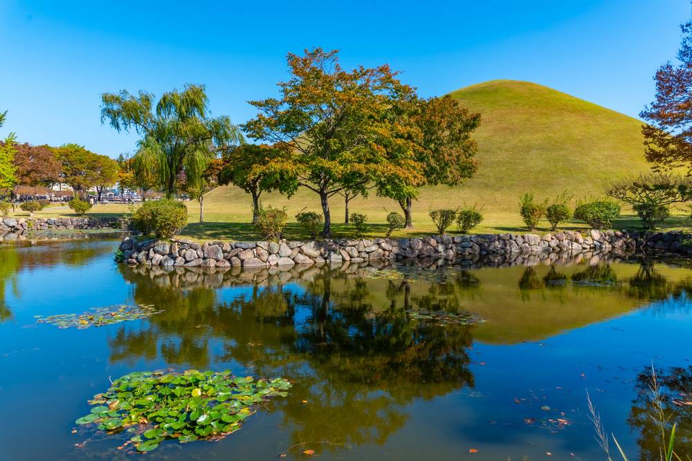11-Day Korea and China Highlights Tour from Seoul:  Busan, Daegu, Andong, Beijing, Shanghai | Hahoe Village, Great Wall & Wangfujing Street