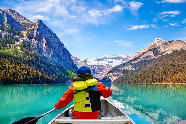 4-Day Immersive Canadian Rockies Tour From Calgary: Banff, Yoho, Maligne Lake, Jasper National Park & Columbia Icefield | Jasper Skytram | 1-Night at The Crossing Resort