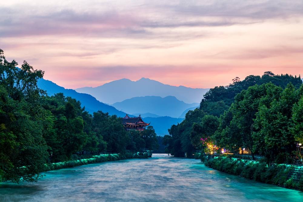 5-Day Chengdu UNESCO Heritage Loop Tour: Pandas, Dujiangyan, Mount Qingcheng & Leshan Grand Circuit | Sichuan Opera Night & Private Transfers | Local English Guide
