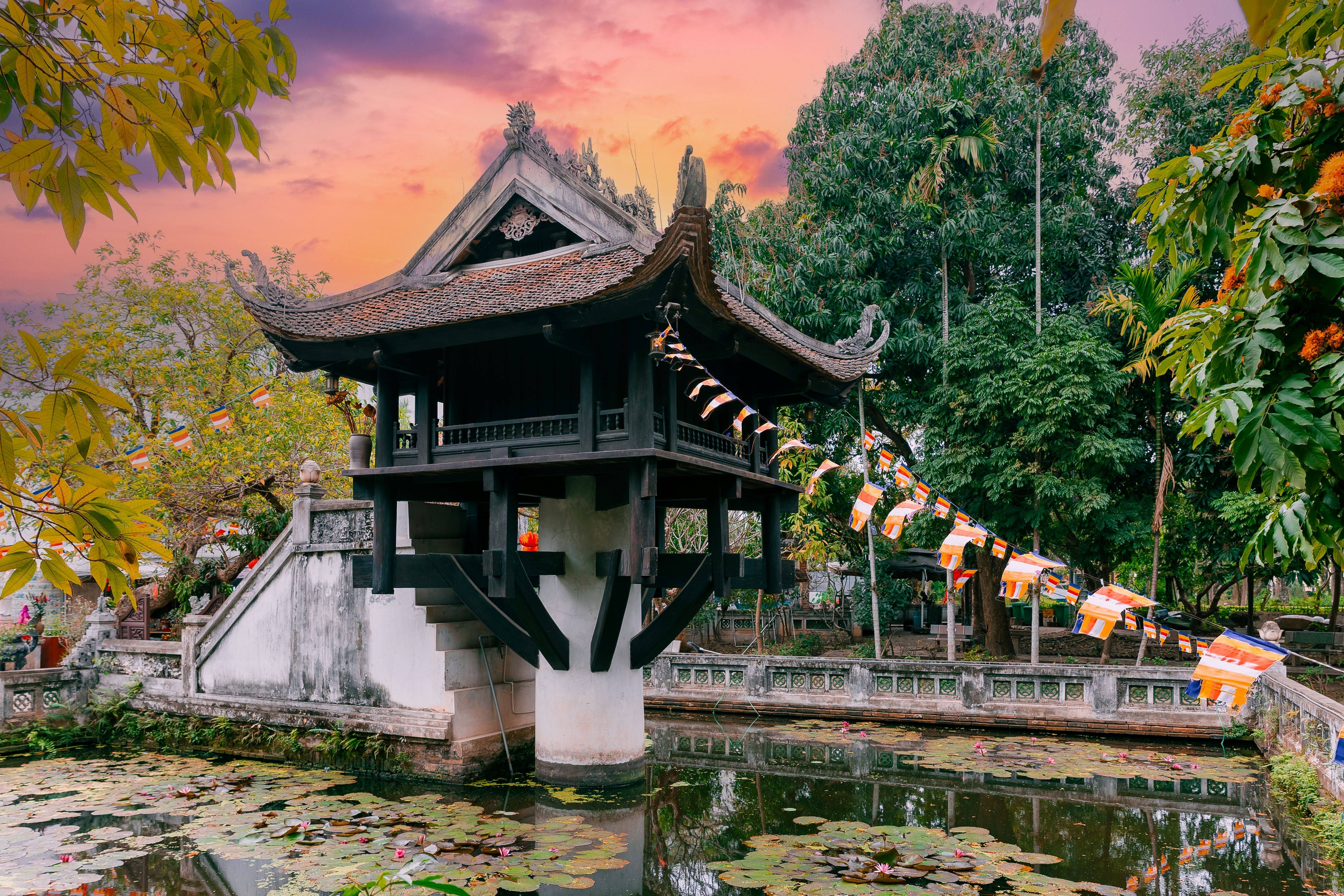 10-Day Vietnam Private Tour: Hanoi, Ha Long Bay, Da Nang, Hoi An, Ho Chi Minh City & Mekong Delta